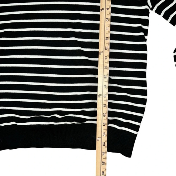 Striped black and white sweater scalloped neck size medium - Picture 6 of 6